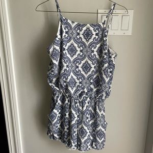 Bisou Bisou Blue and White Romper (size: 2)